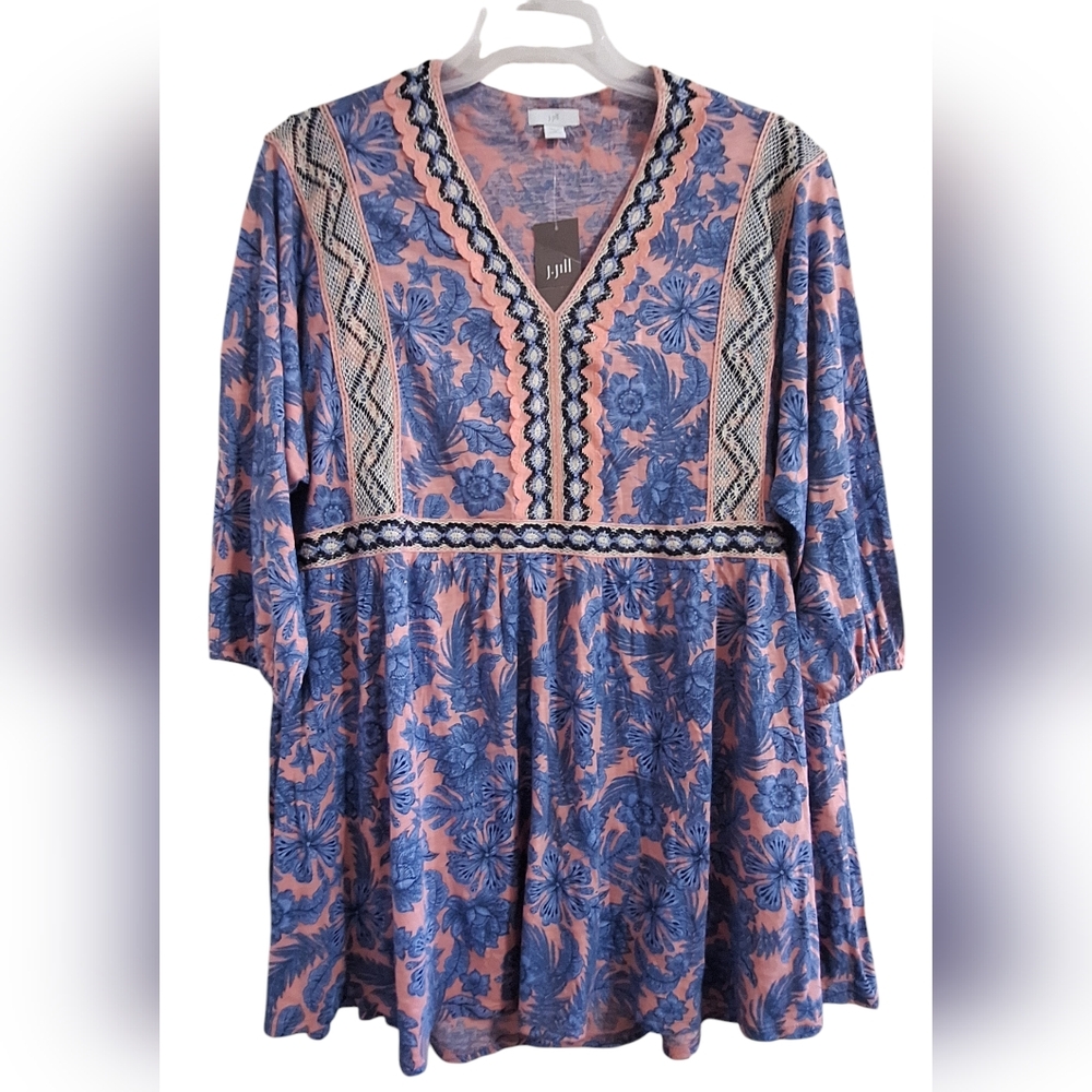 New J. Jill Blue and Pink Floral Tunic
